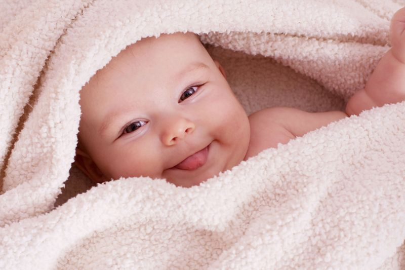Giải mã giấc mơ thấy em bé